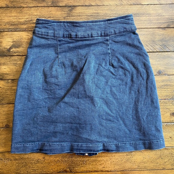 H & M Denim Skirt - Picture 3 of 7